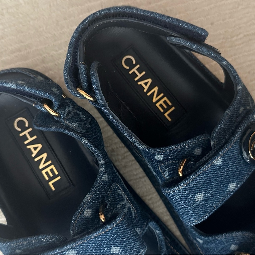 Chanel 23p denim blue double C polka dot dad sandals Size 36.5 EU - Picture 3 of 7